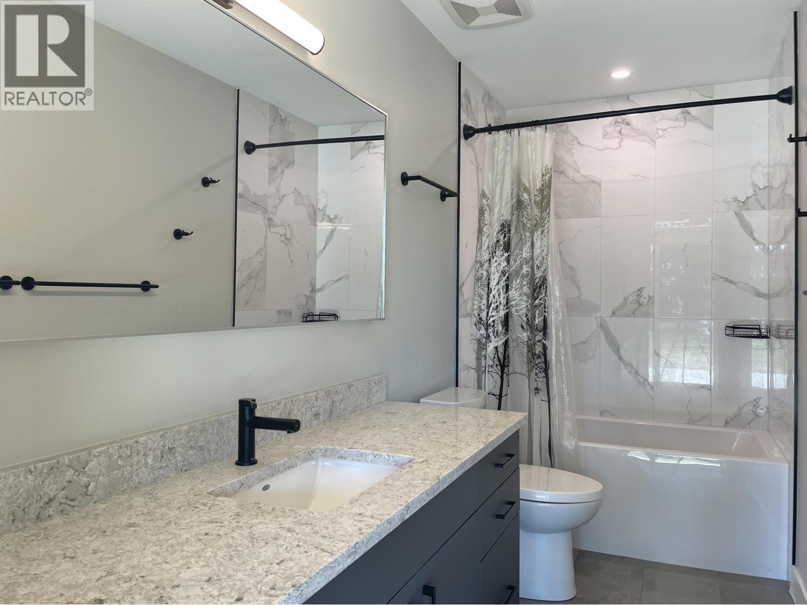 915 PAYNE ROAD, Gibsons