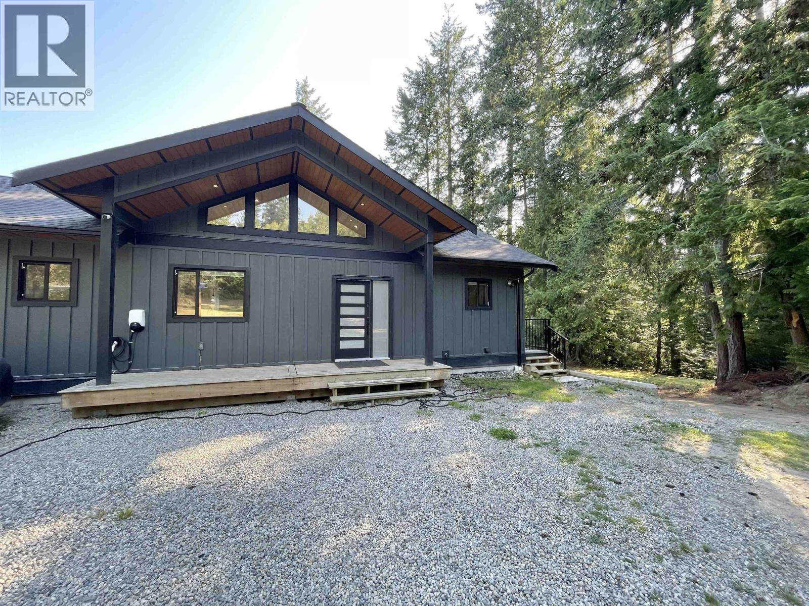 915 PAYNE ROAD, Gibsons
