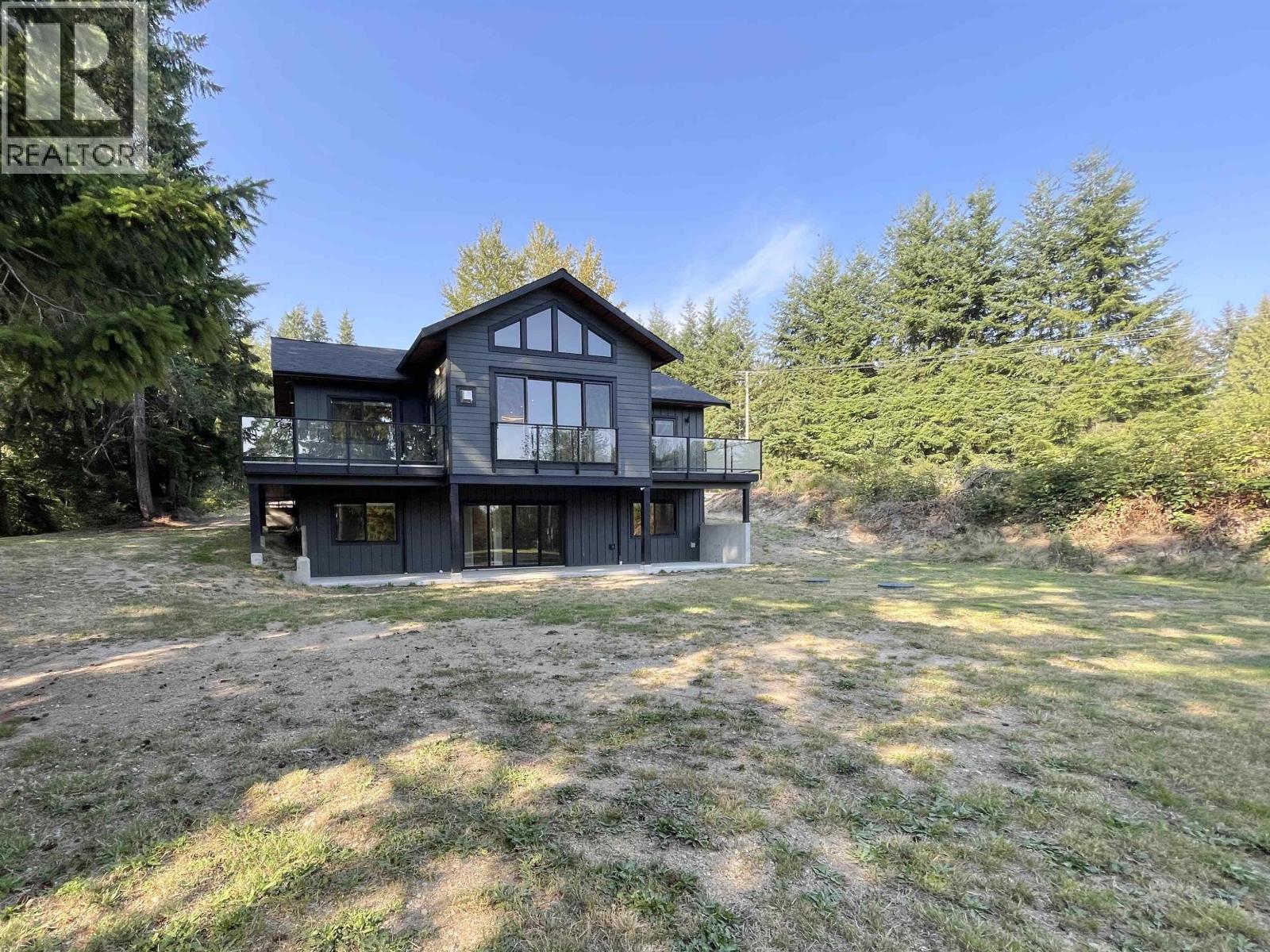 915 PAYNE ROAD, Gibsons