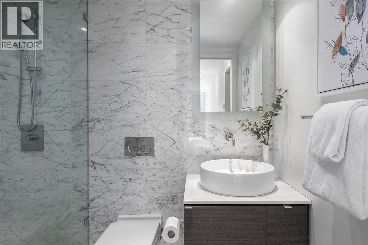 904 1499 W PENDER, Vancouver