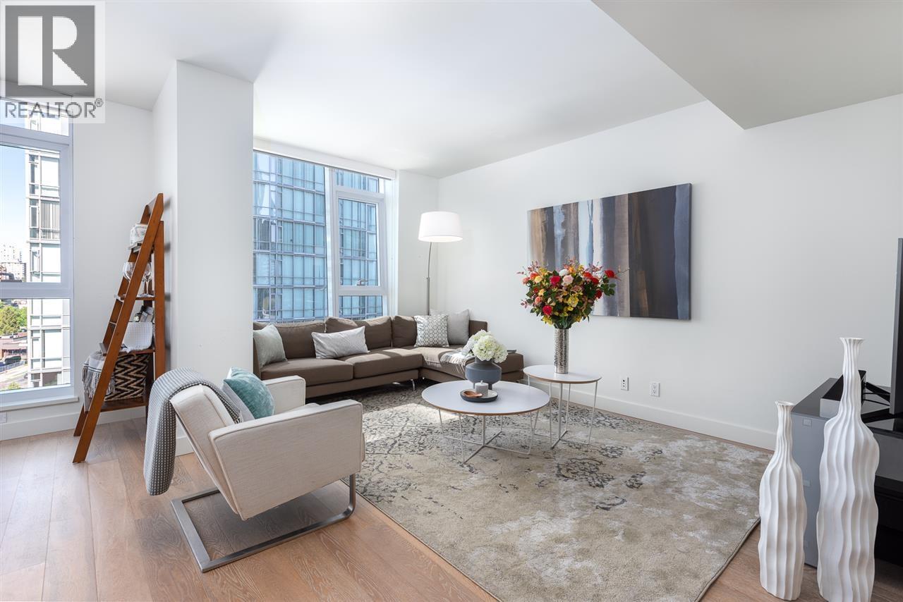 904 1499 W PENDER, Vancouver