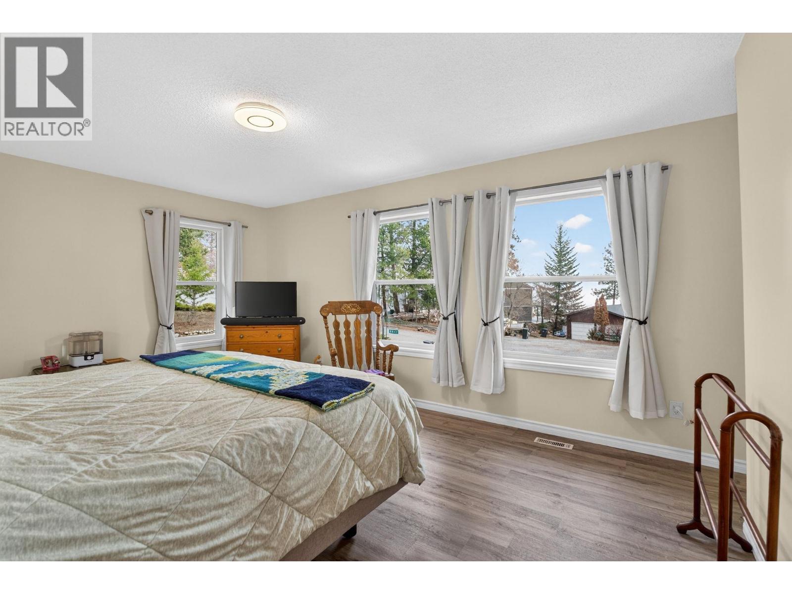  3947 Trepanier Heights Place, Peachland