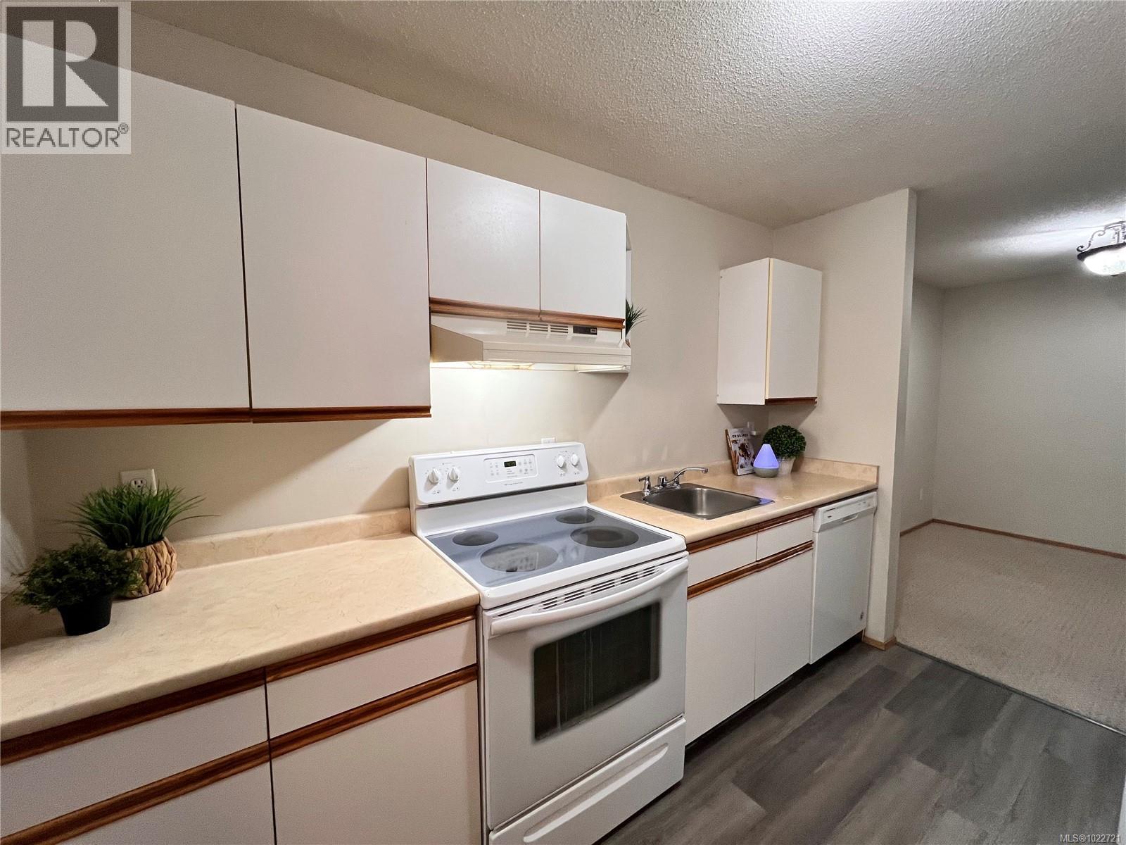 #206 3089 BARONS RD - 18