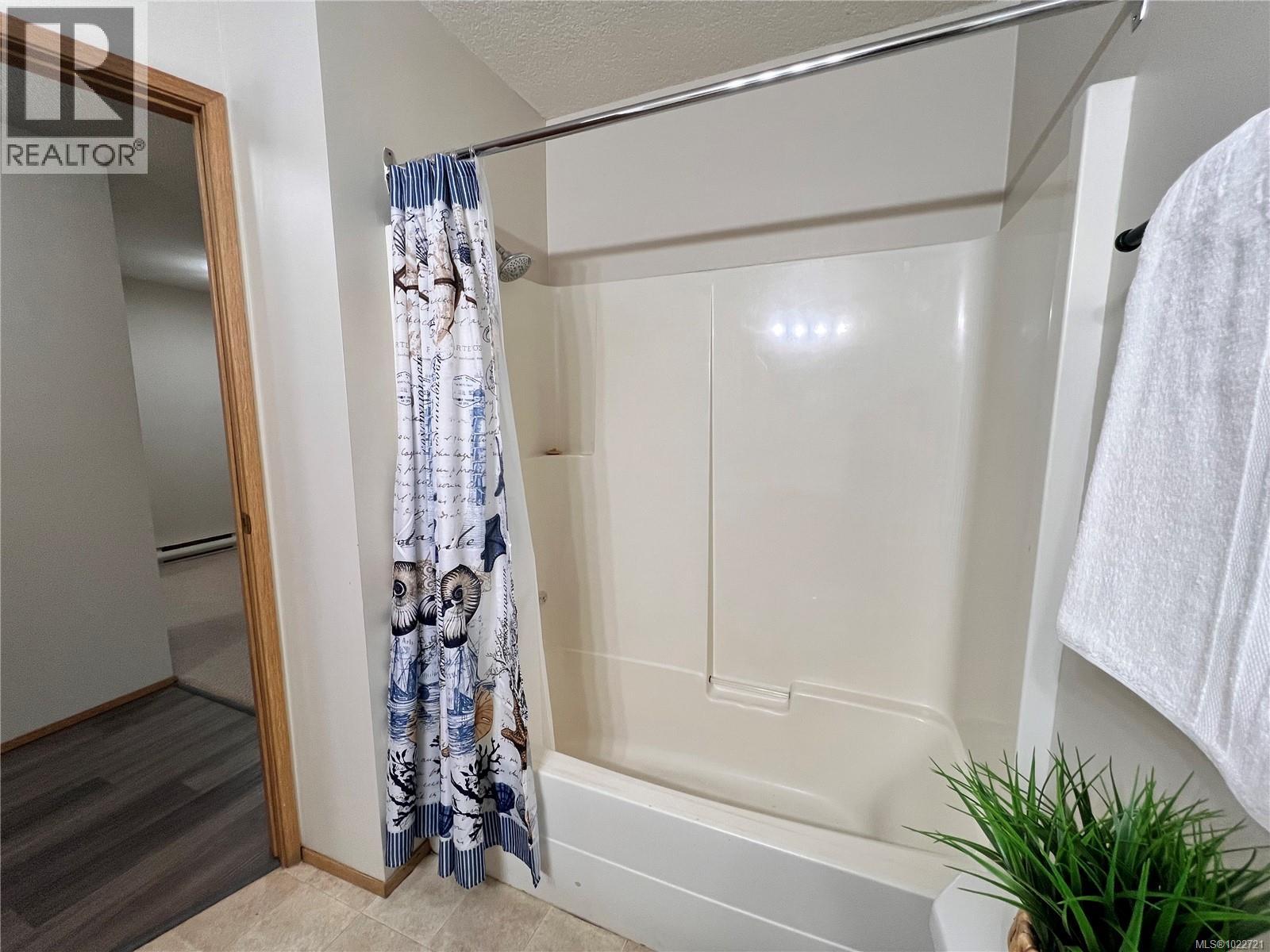 #206 3089 BARONS RD - 11