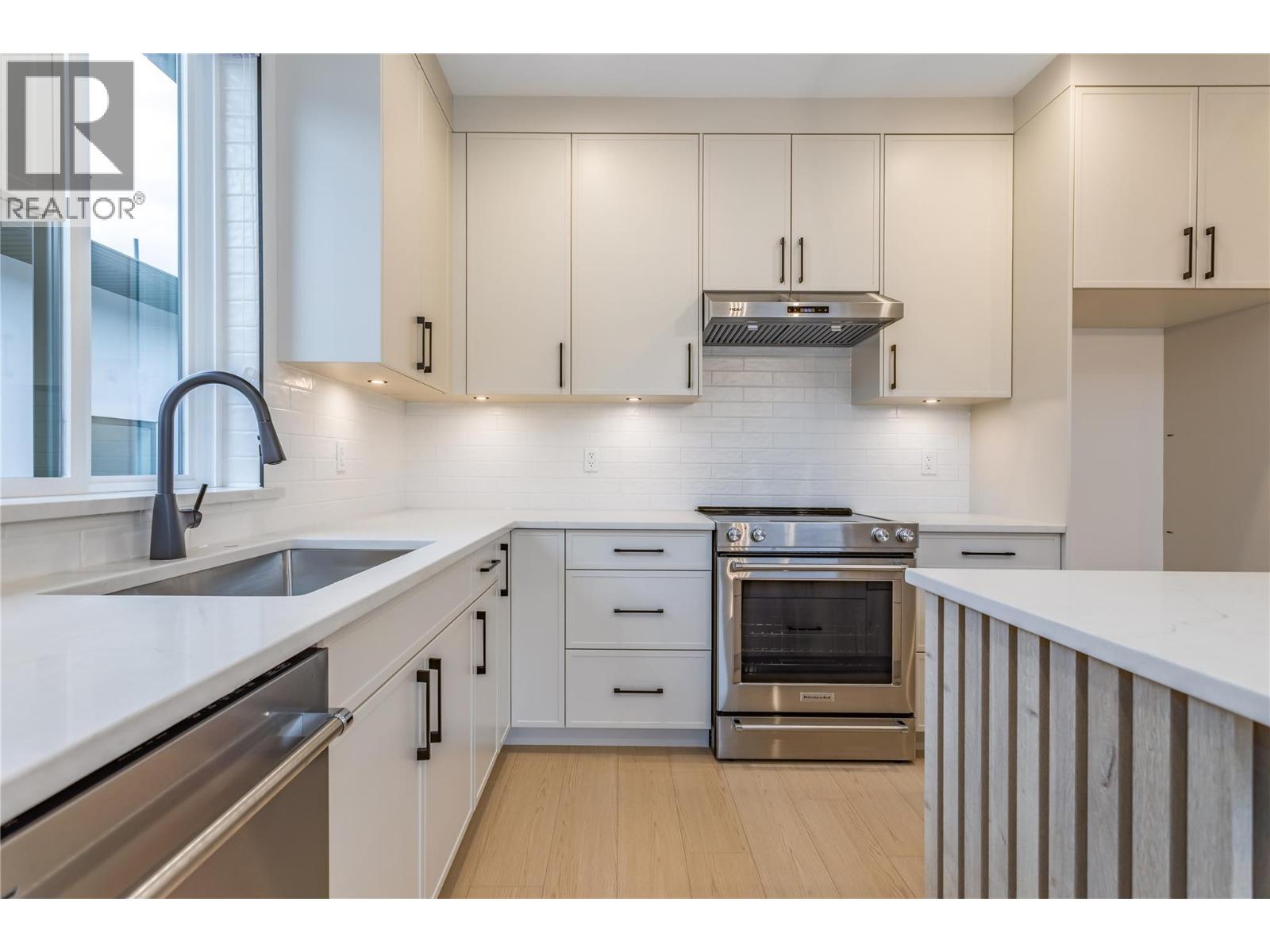 24 19950 McCarthy Road, Lake Country