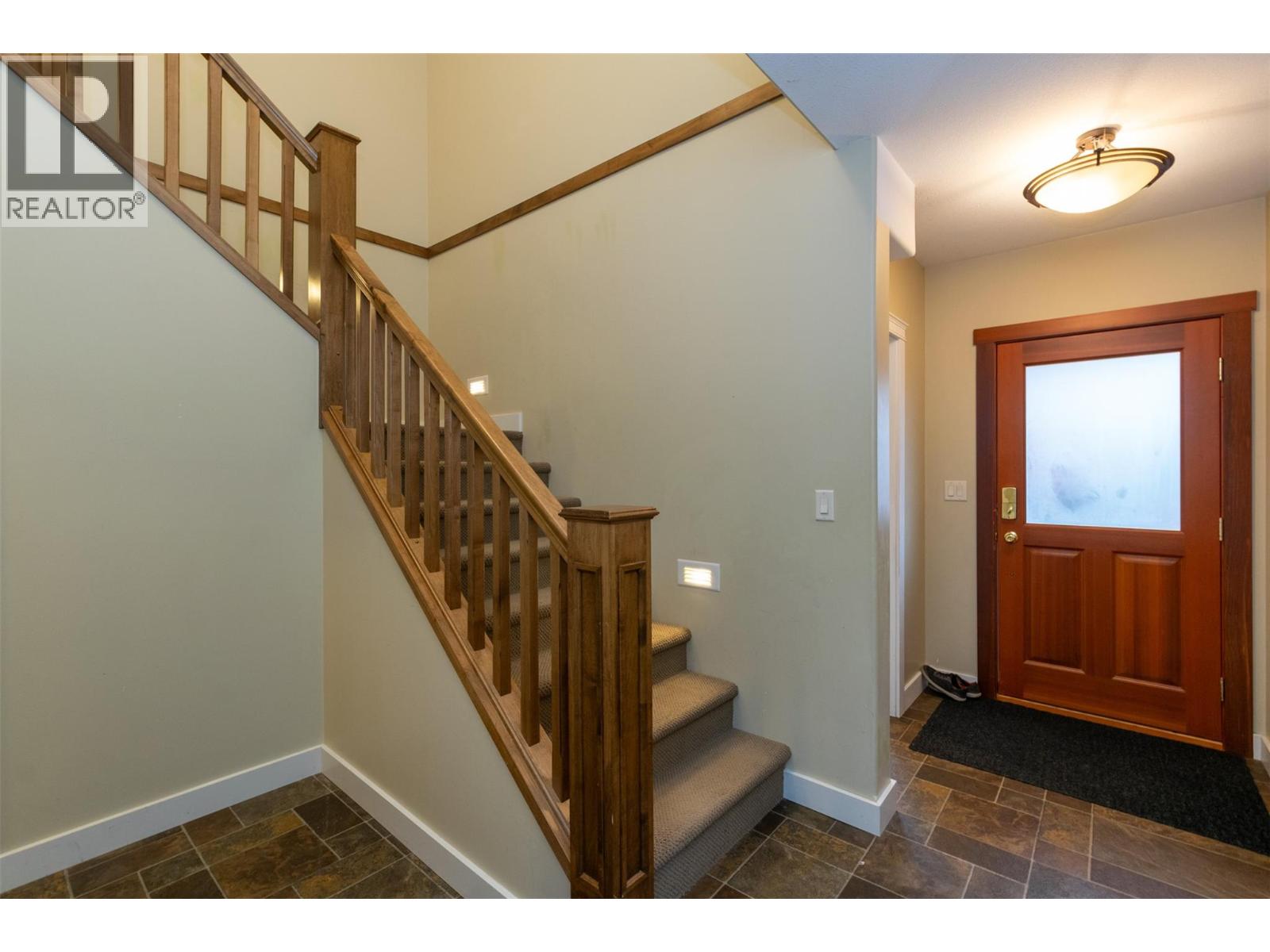 36 1581 20 Street Northeast, Salmon Arm