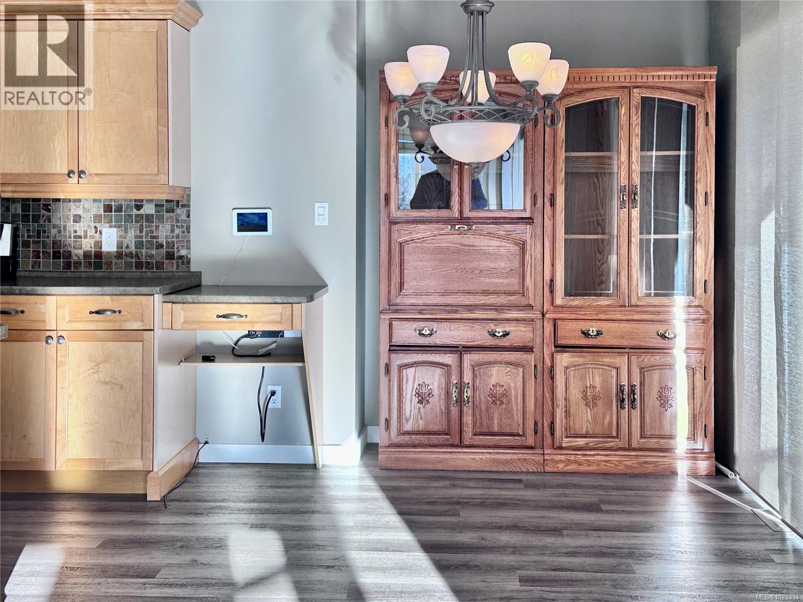 B 111 Gifford Rd, Ladysmith