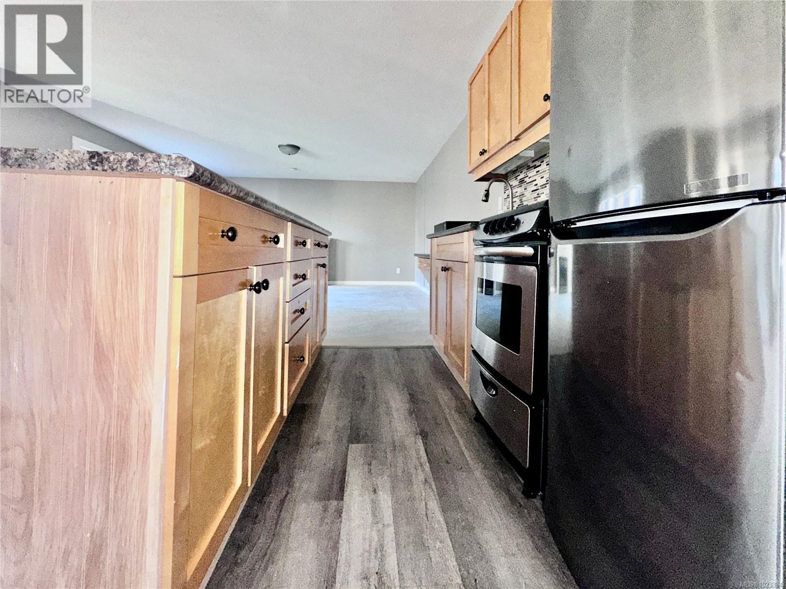 B 111 Gifford Rd, Ladysmith