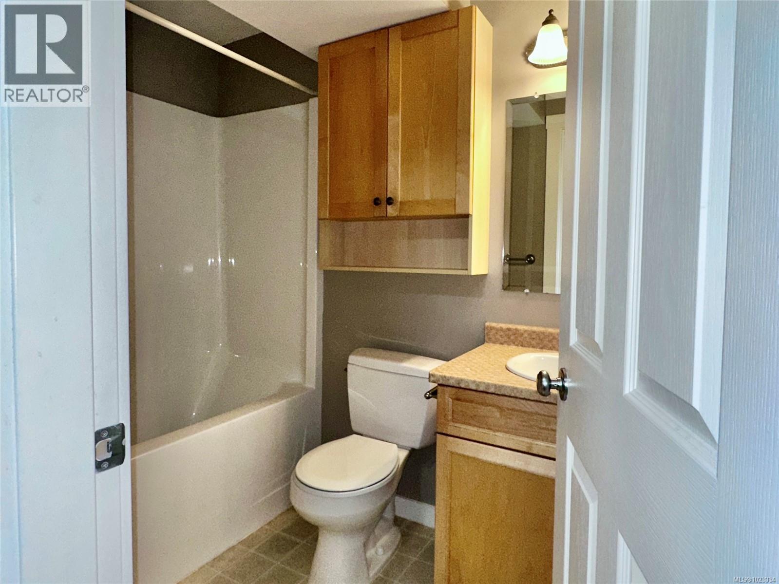 B 111 Gifford Rd, Ladysmith