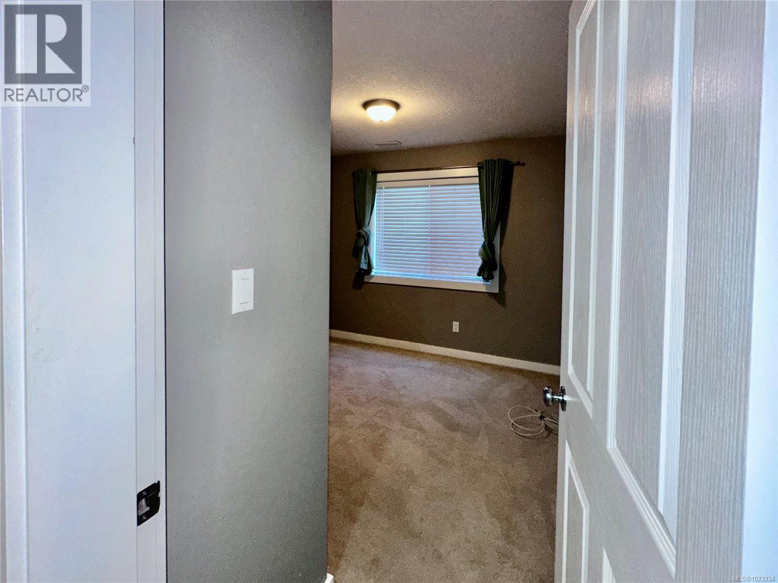 B 111 Gifford Rd, Ladysmith