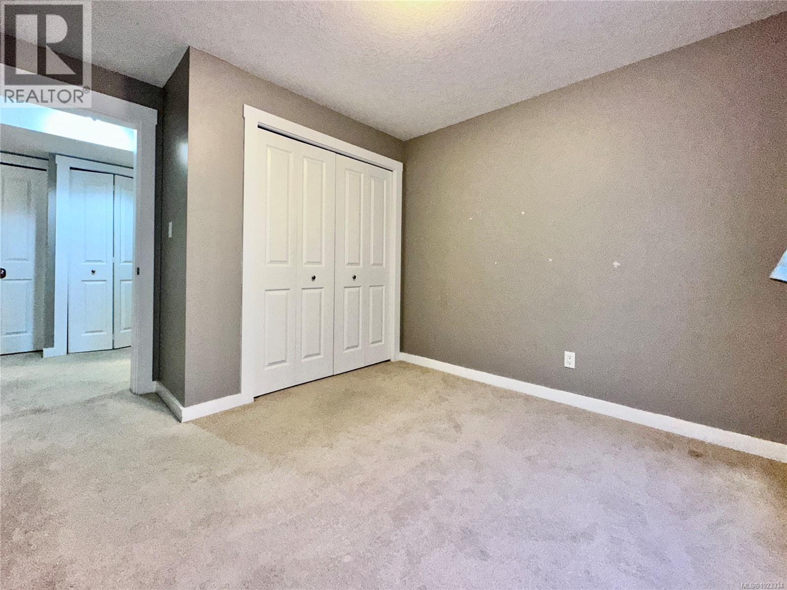 B 111 Gifford Rd, Ladysmith