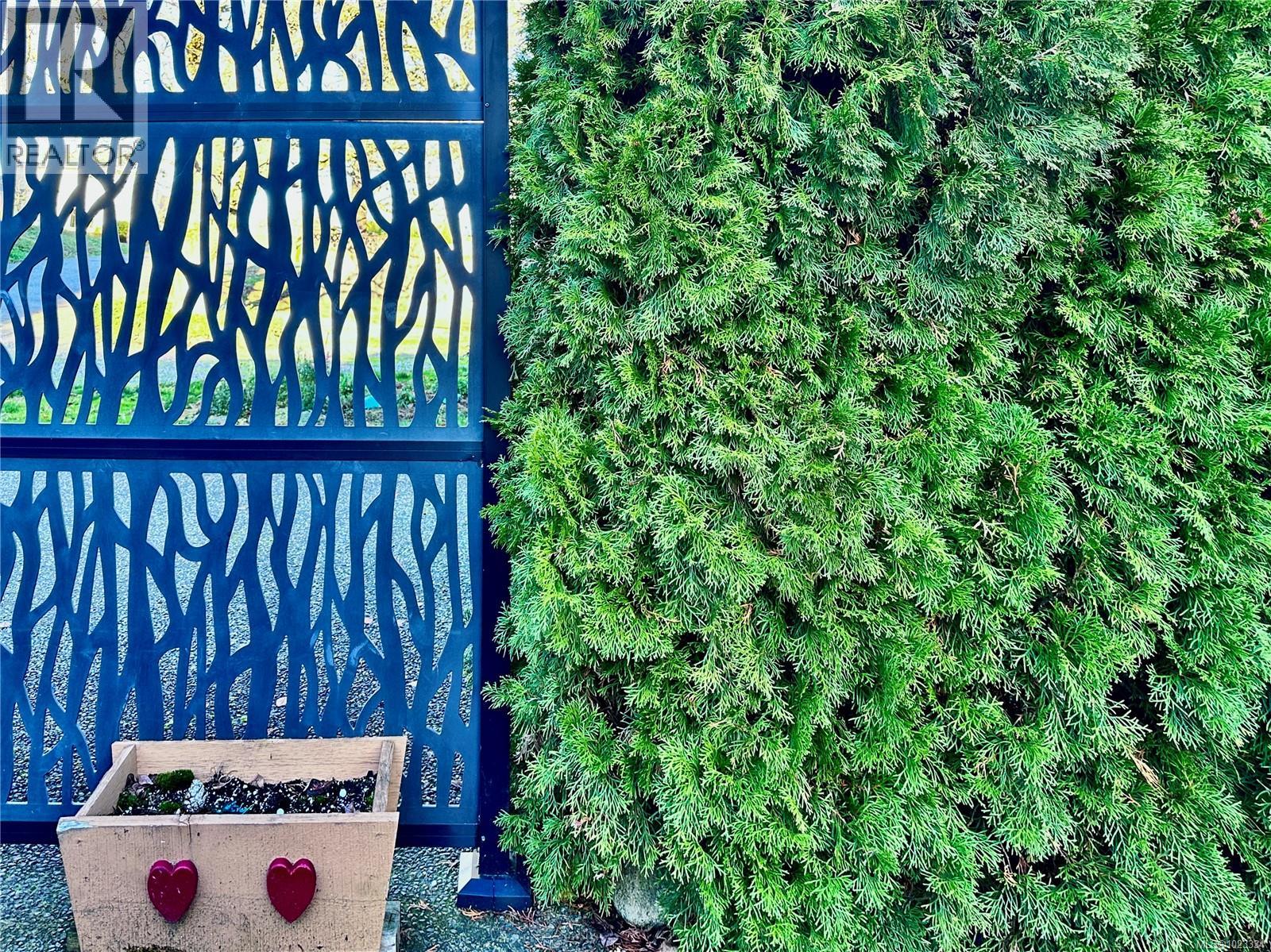 B 111 Gifford Rd, Ladysmith