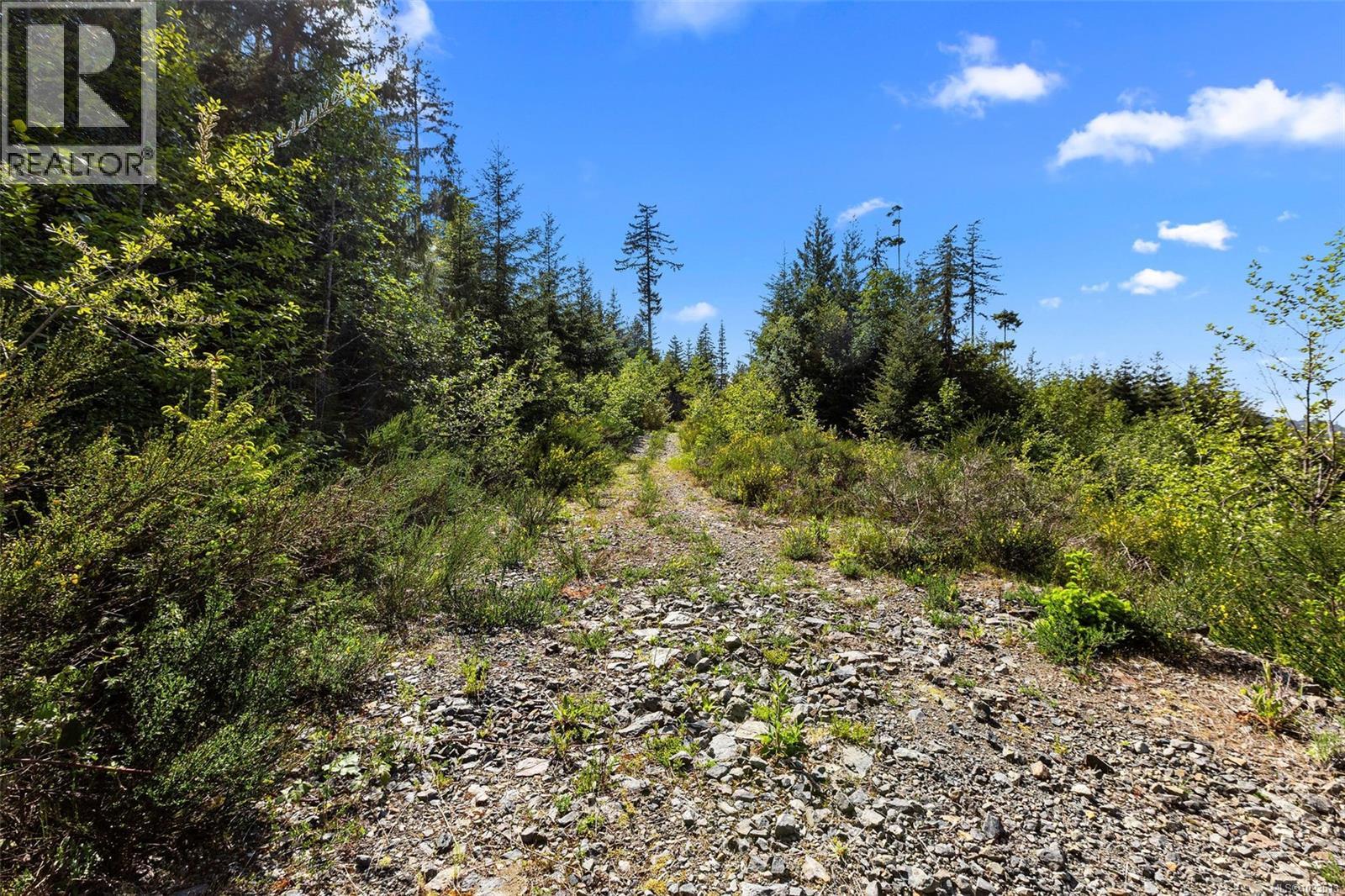  4229 Goldstream Heights Drive, Malahat