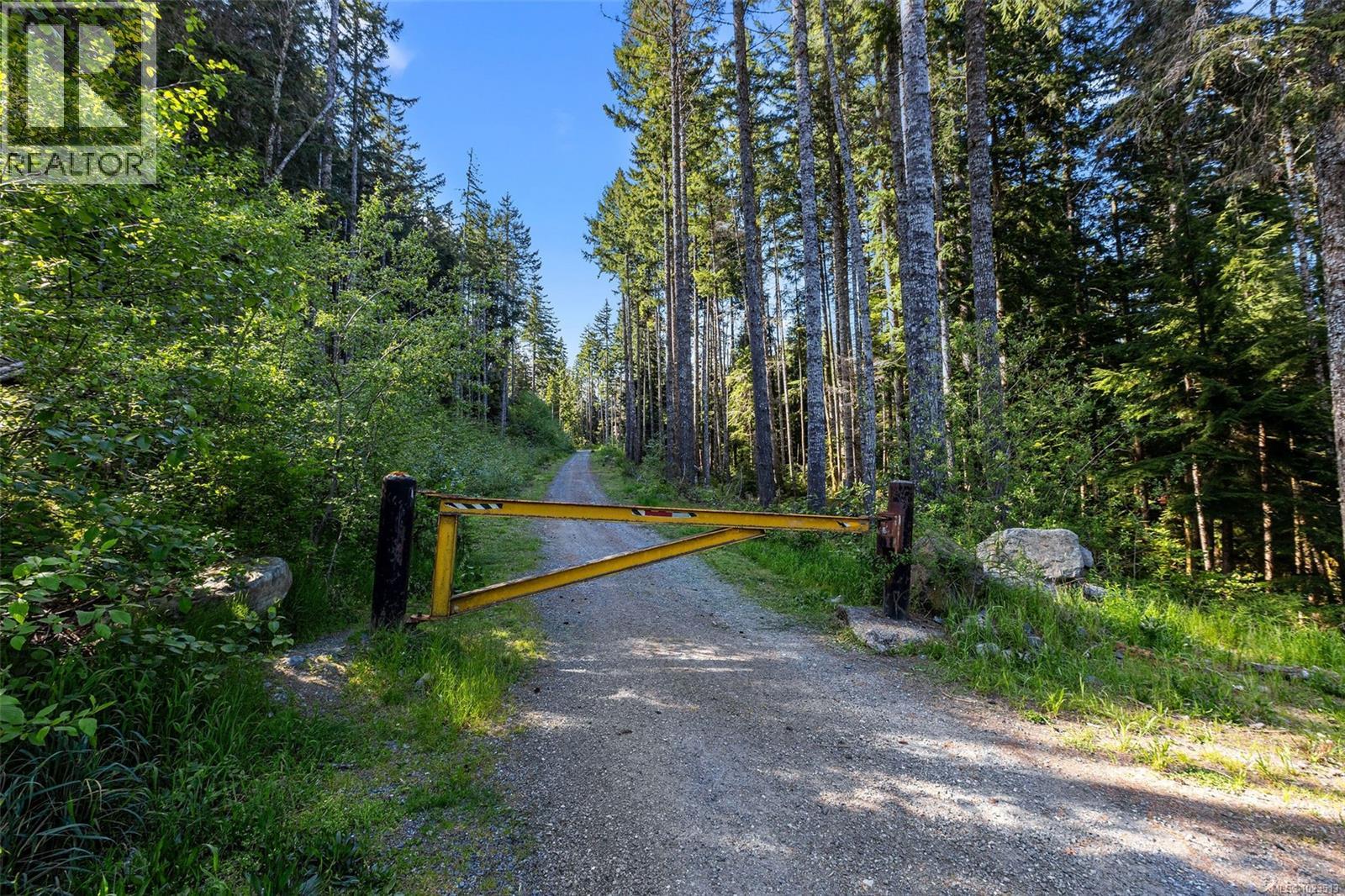  4229 Goldstream Heights Drive, Malahat