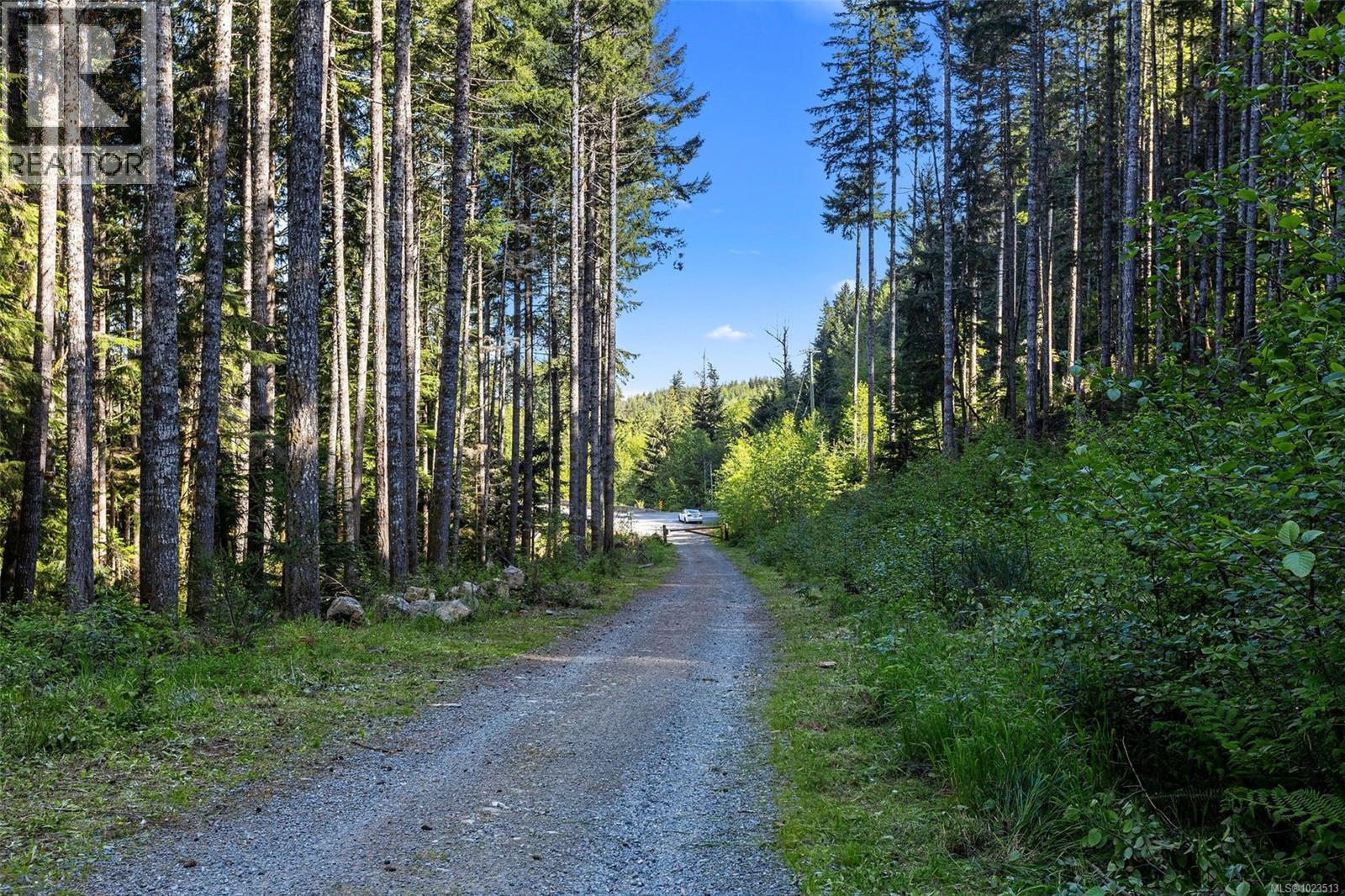  4229 Goldstream Heights Drive, Malahat