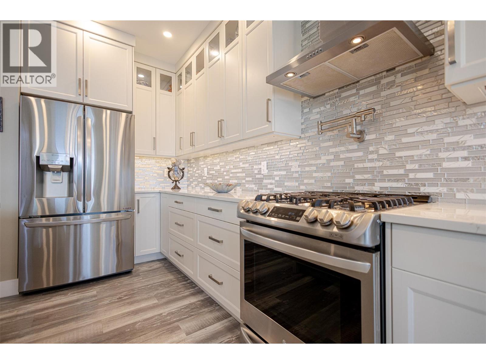  1077 Loseth Drive, Kelowna