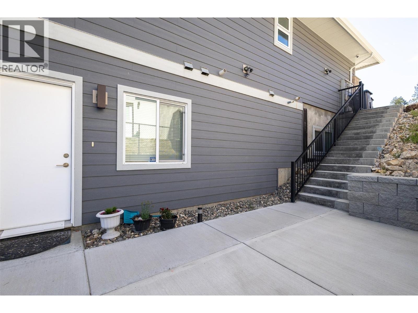  1077 Loseth Drive, Kelowna