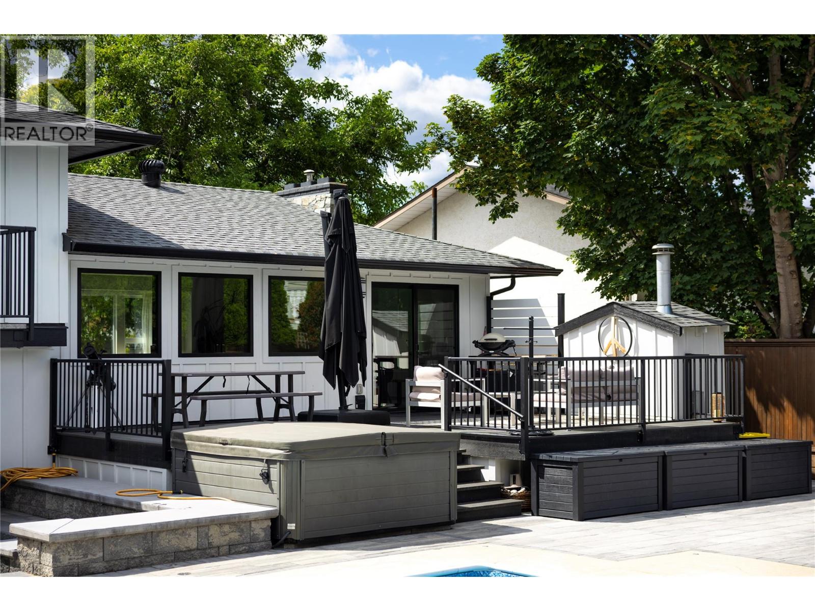  4265 Lakeshore Road, Kelowna