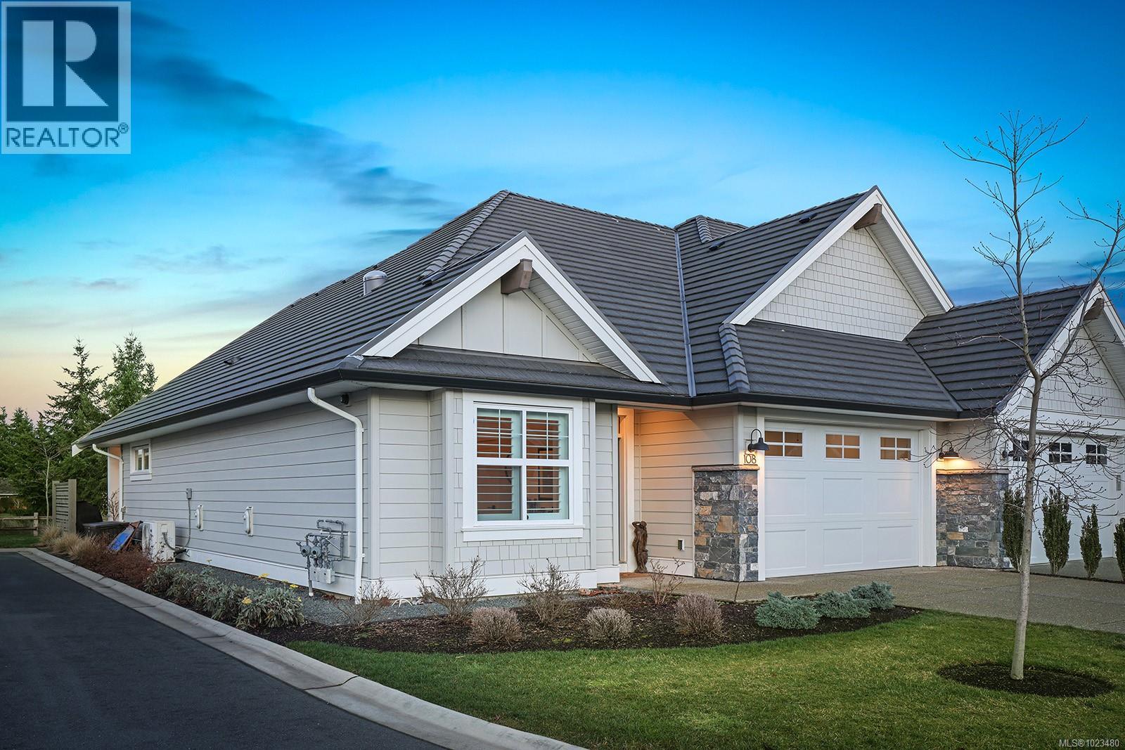 108 1444 Crown Isle Dr, Courtenay