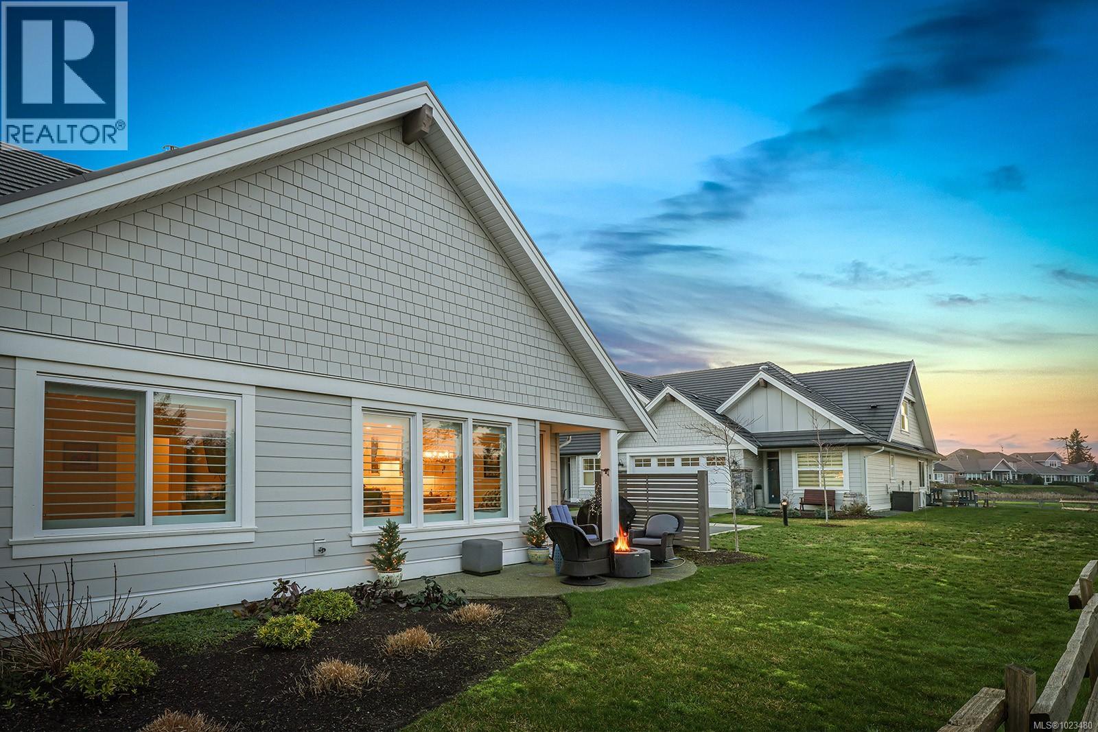 108 1444 Crown Isle Dr, Courtenay