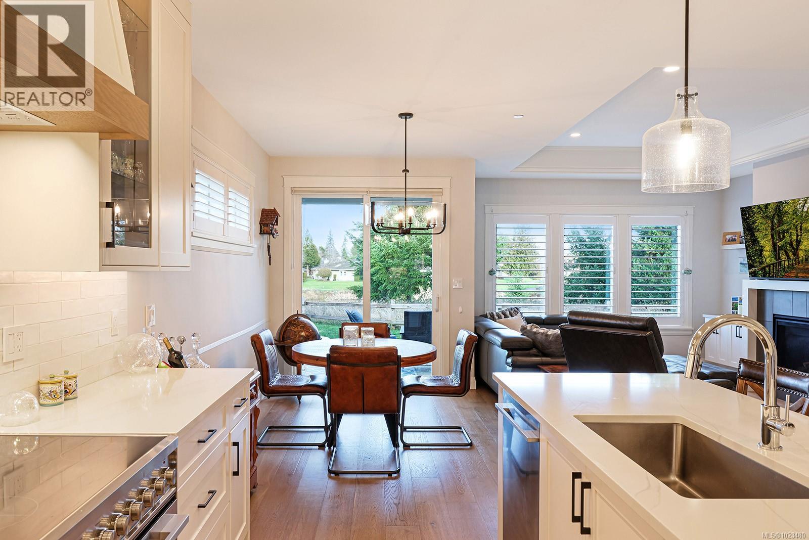 108 1444 Crown Isle Dr, Courtenay