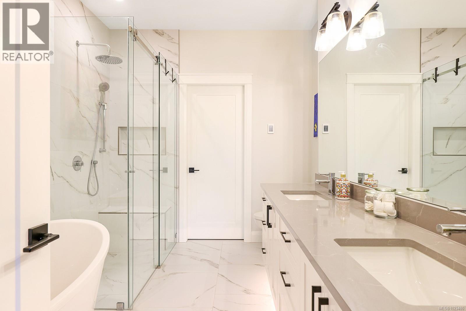 108 1444 Crown Isle Dr, Courtenay