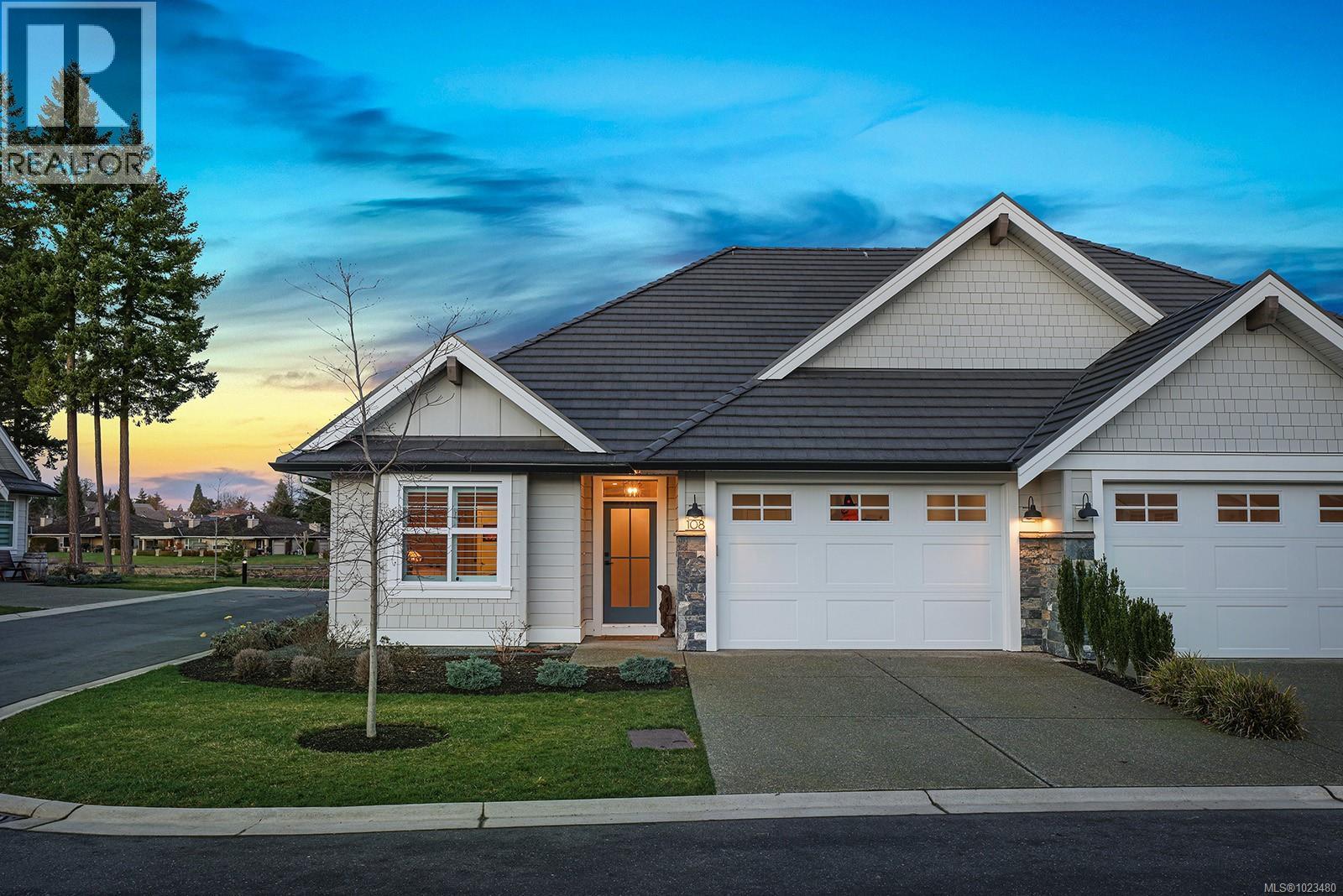 108 1444 Crown Isle Dr, Courtenay