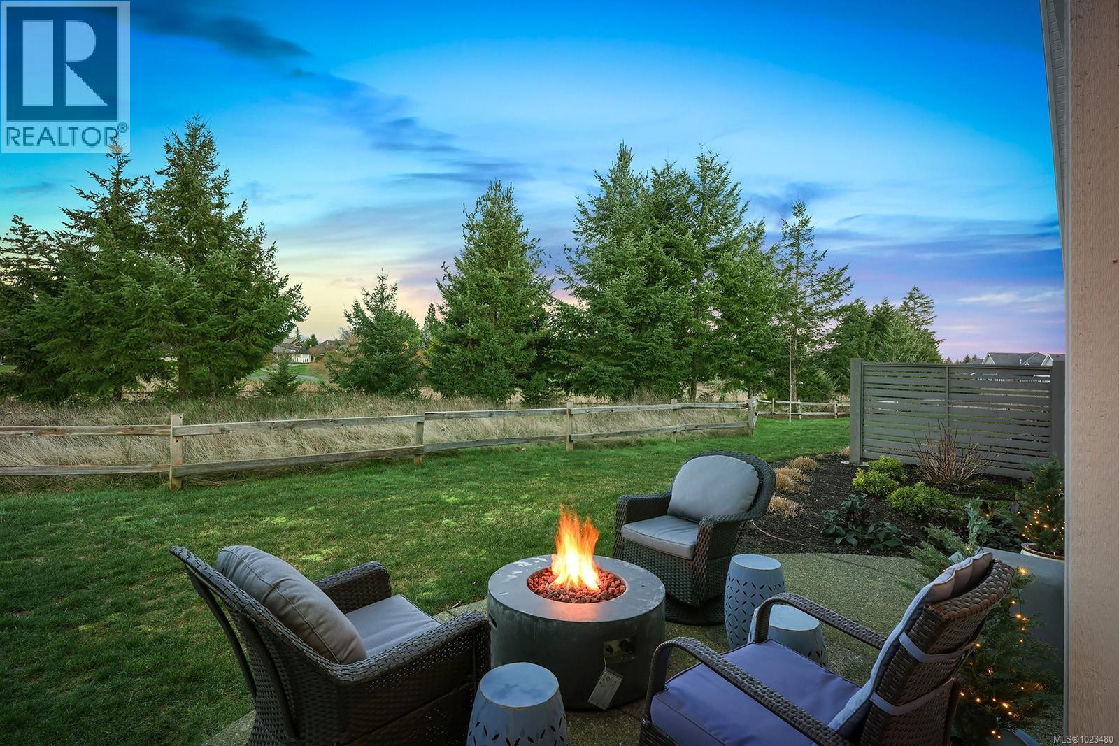 108 1444 Crown Isle Dr, Courtenay