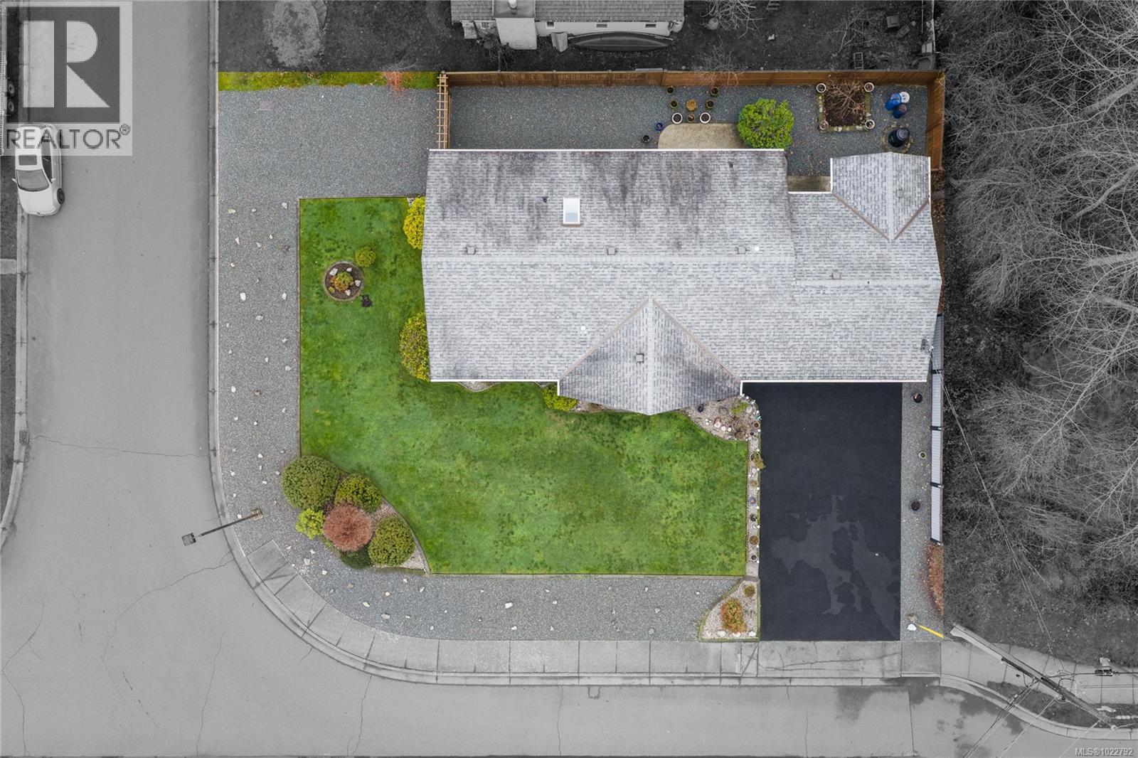 850 Temple St, Parksville