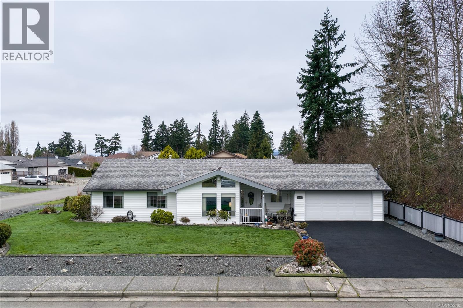 850 Temple St, Parksville