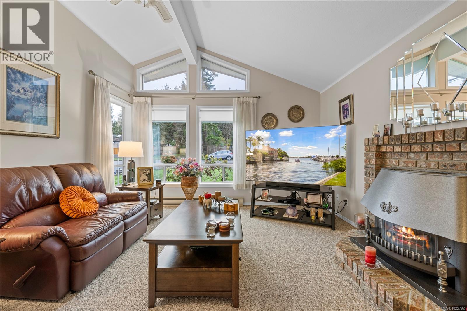 850 Temple St, Parksville