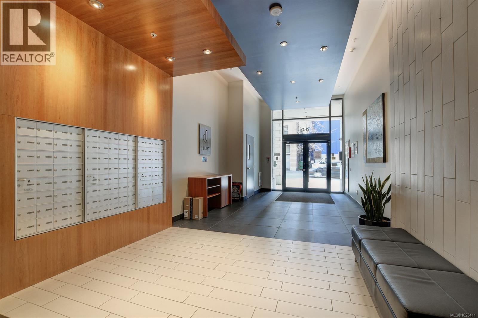 705 760 Johnson Street, Victoria