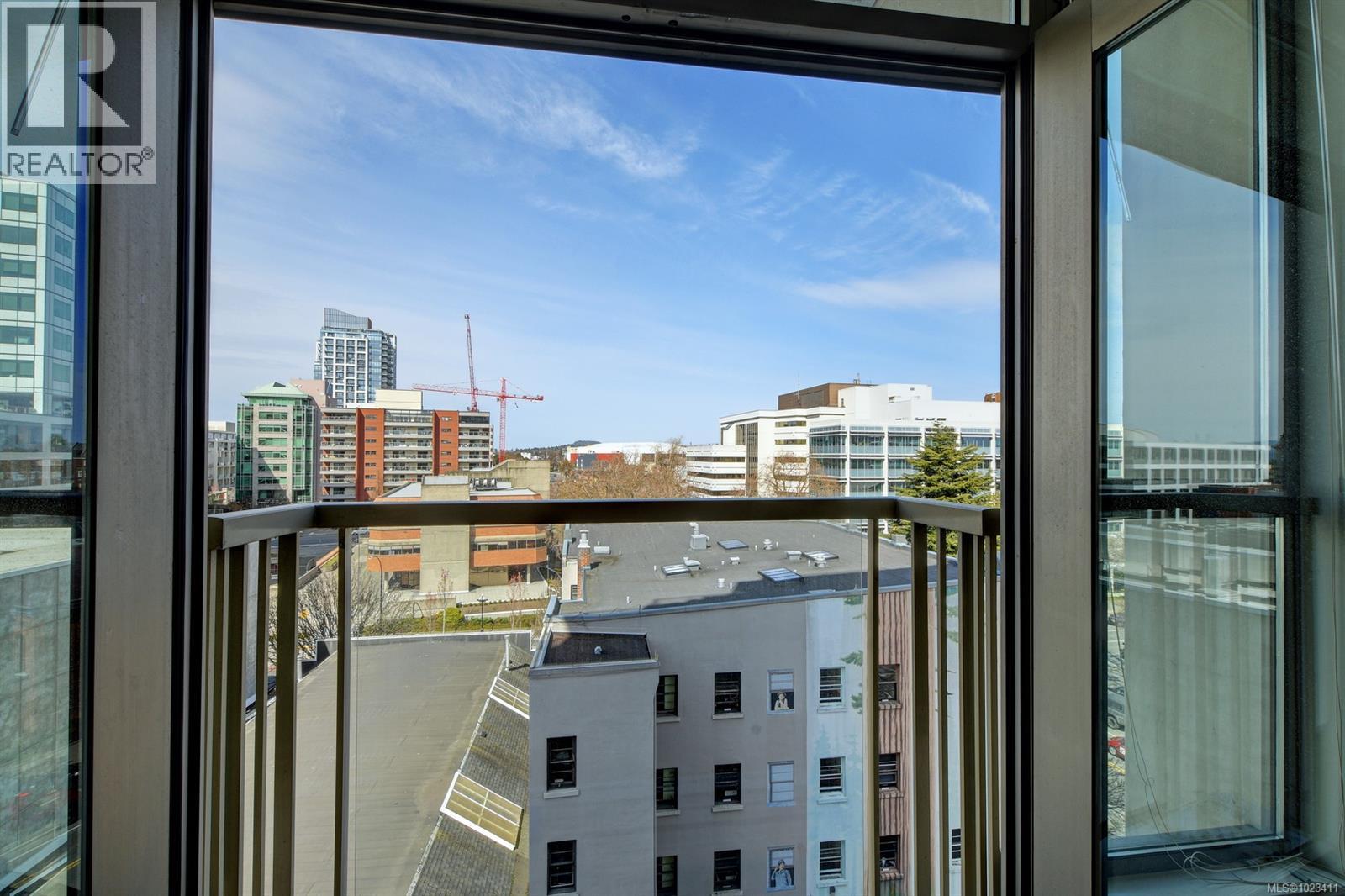 705 760 Johnson Street, Victoria