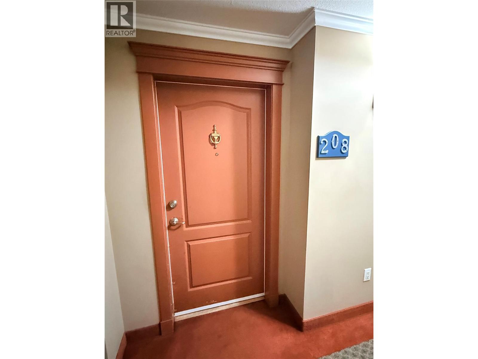 208 305 Whitman Road, Kelowna