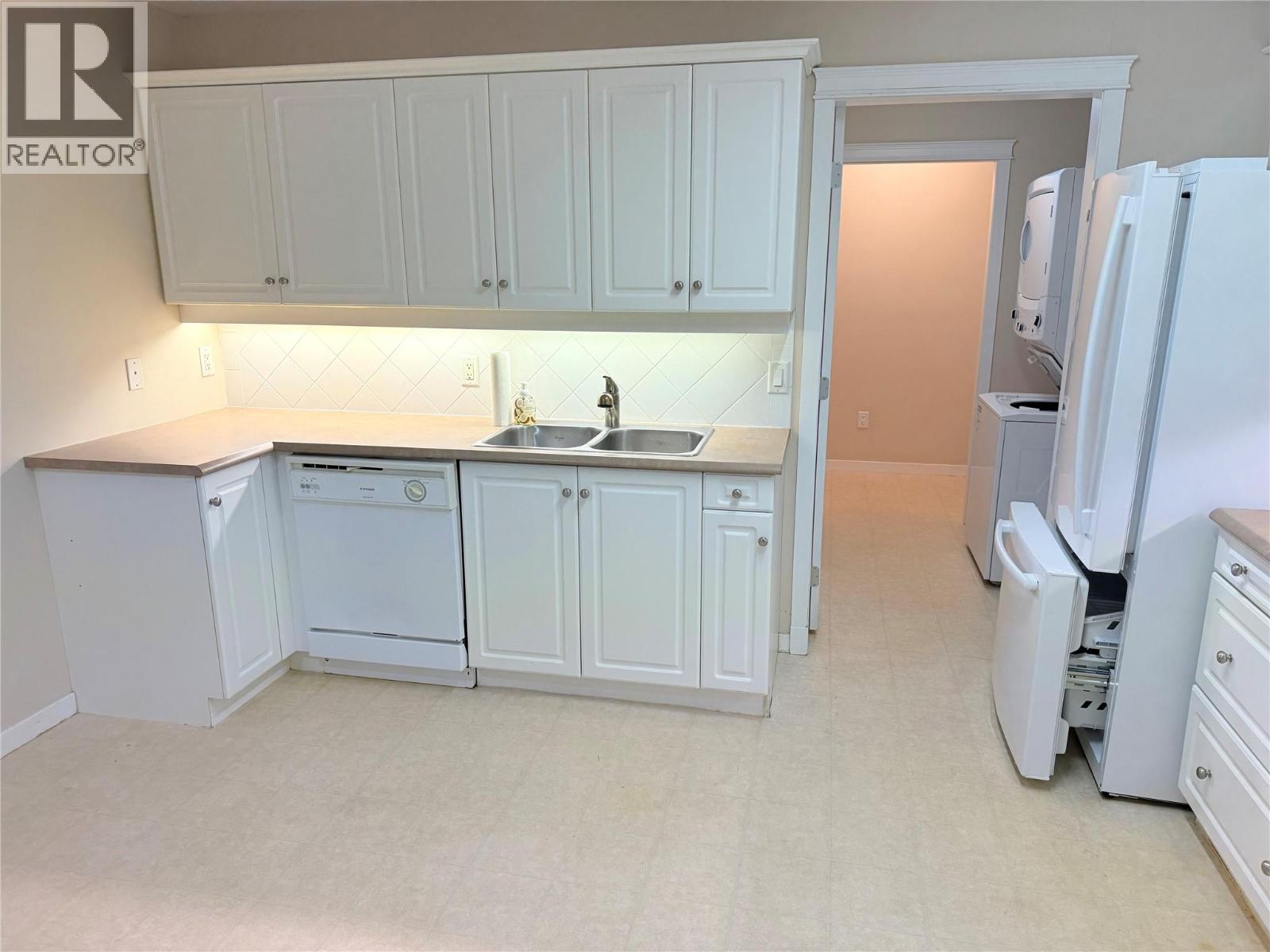 208 305 Whitman Road, Kelowna