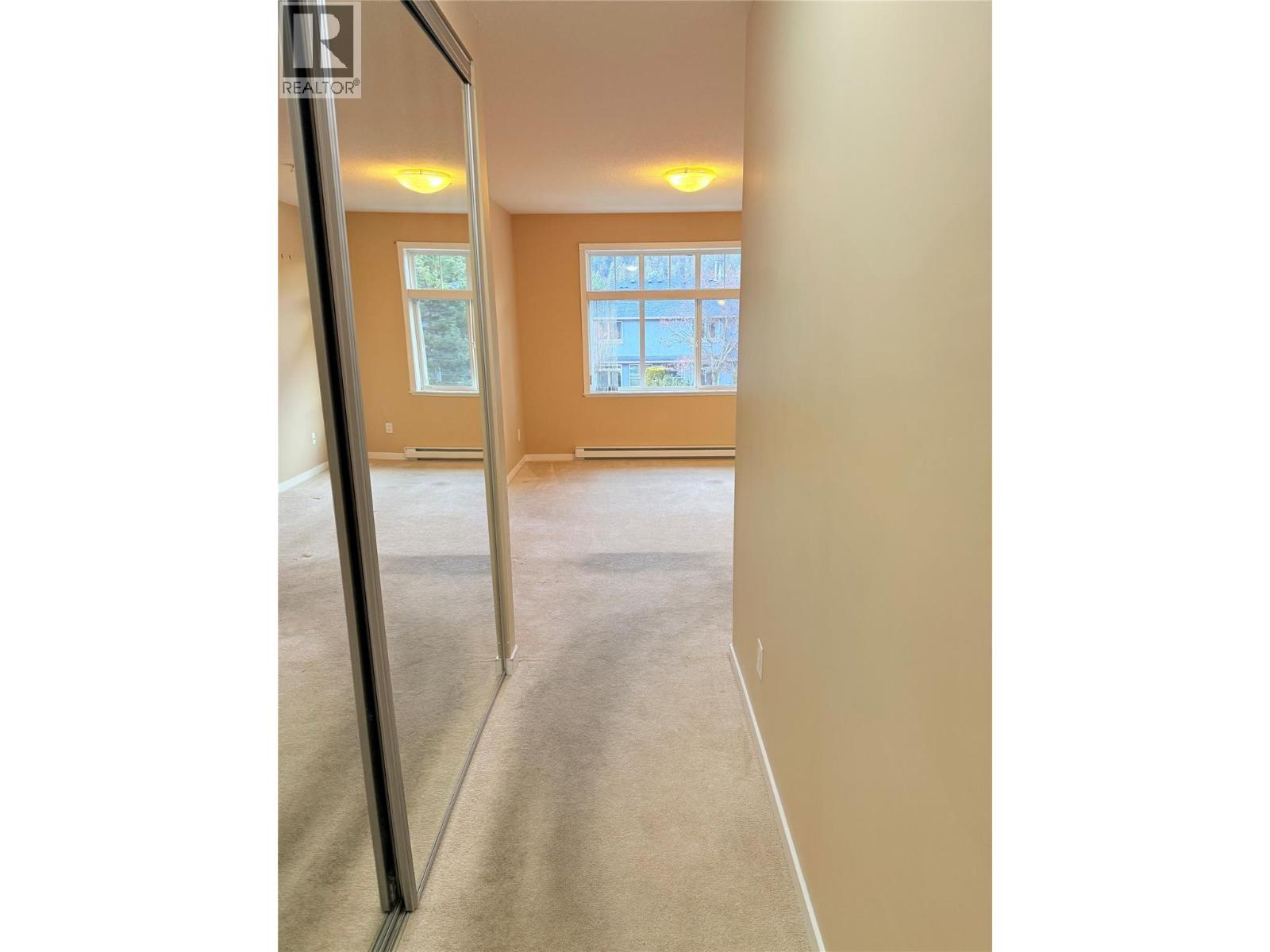 208 305 Whitman Road, Kelowna