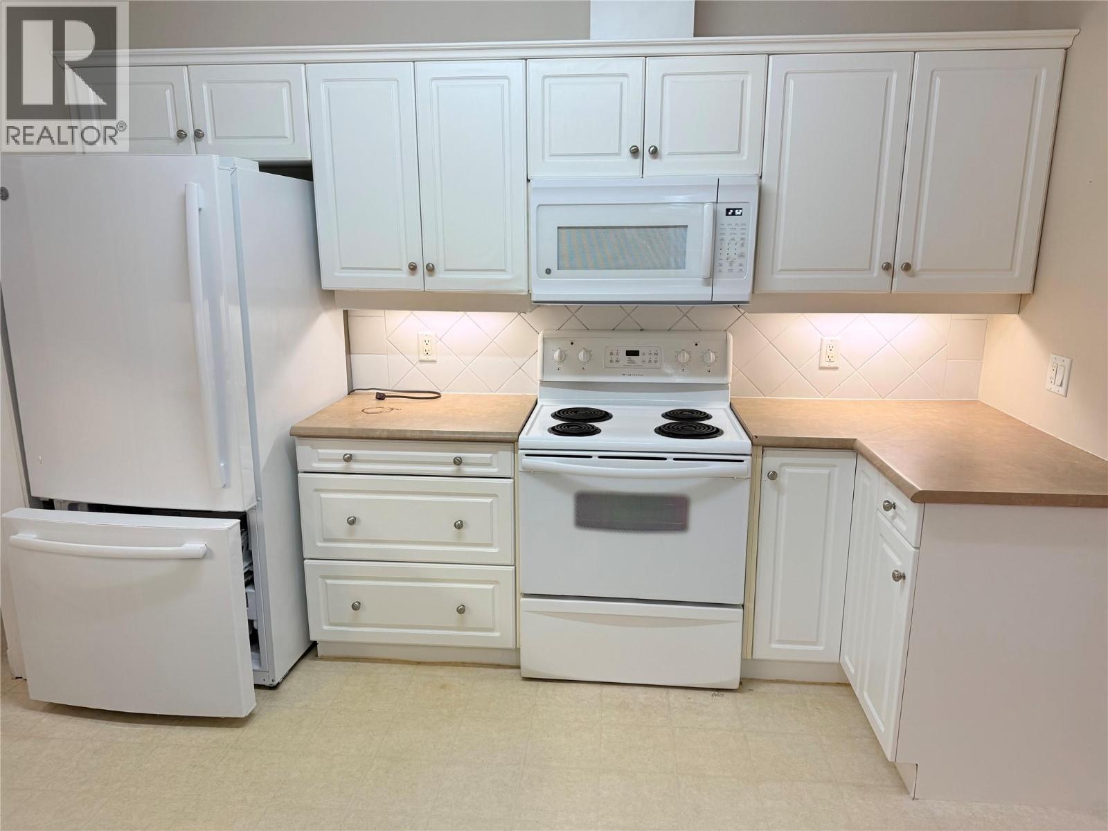 208 305 Whitman Road, Kelowna