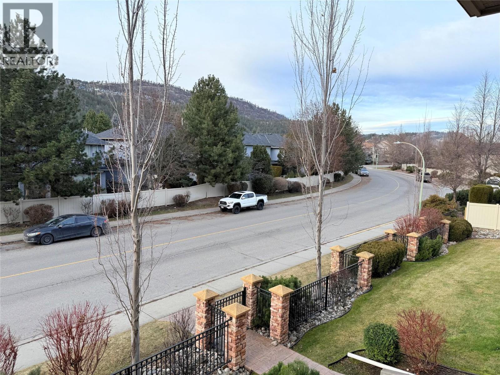 208 305 Whitman Road, Kelowna