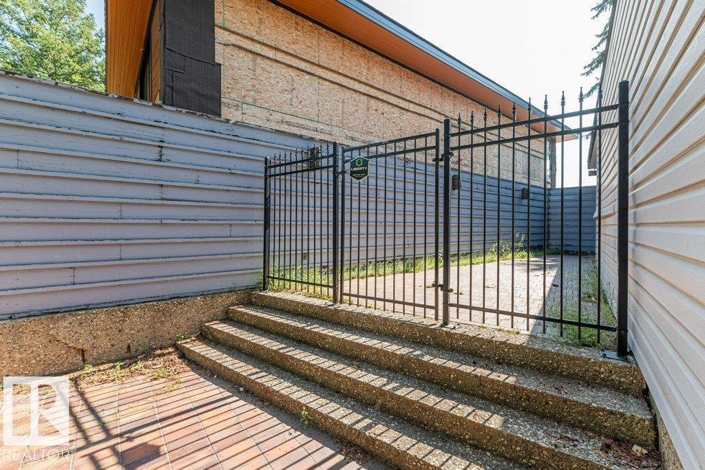 8638 SASKATCHEWAN DR NW, Edmonton