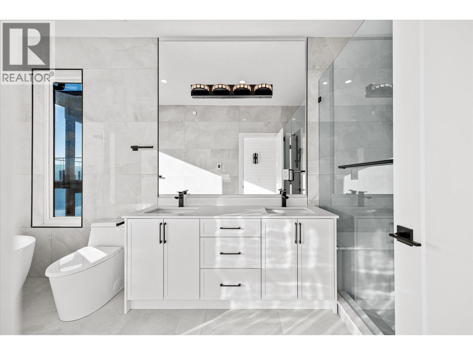  8944 Tavistock Road, Vernon