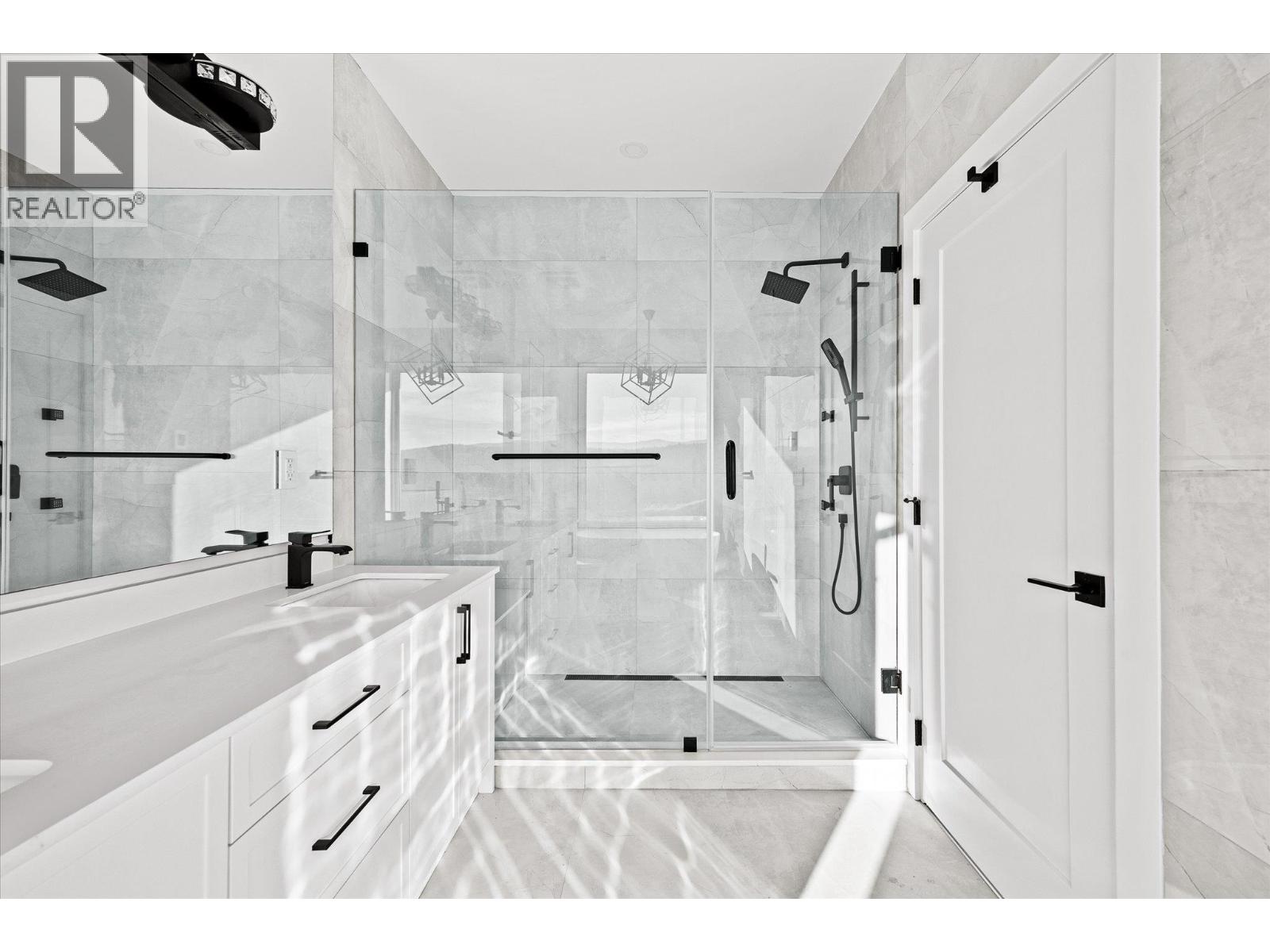  8944 Tavistock Road, Vernon