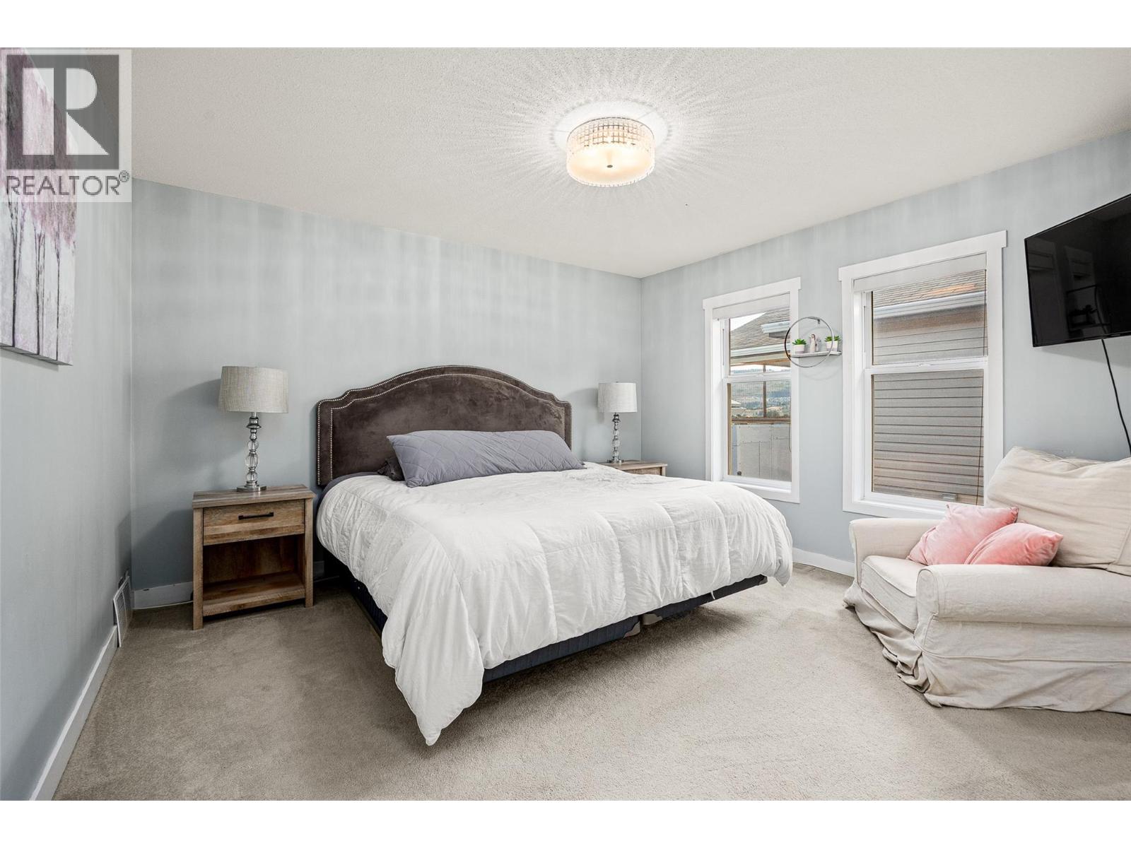 1306 2440 Old Okanagan Highway, West Kelowna