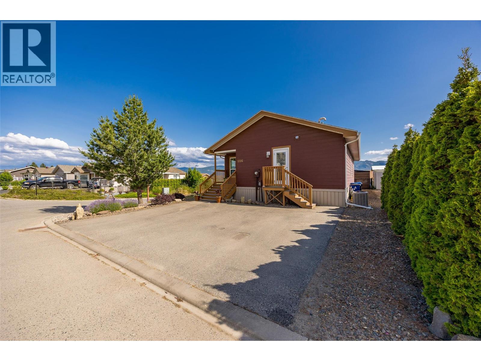 1306 2440 Old Okanagan Highway, West Kelowna