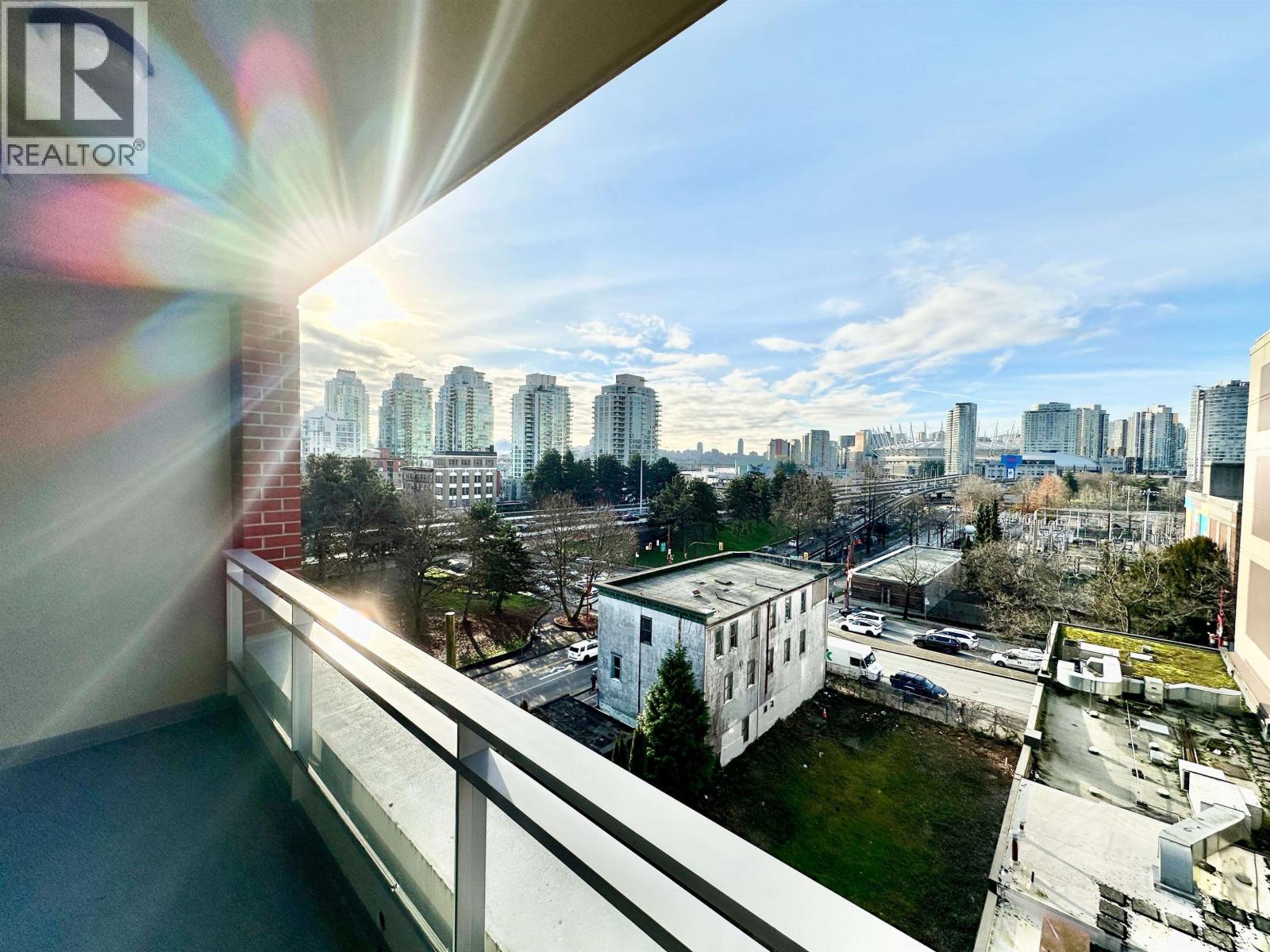 706 221 UNION STREET, Vancouver