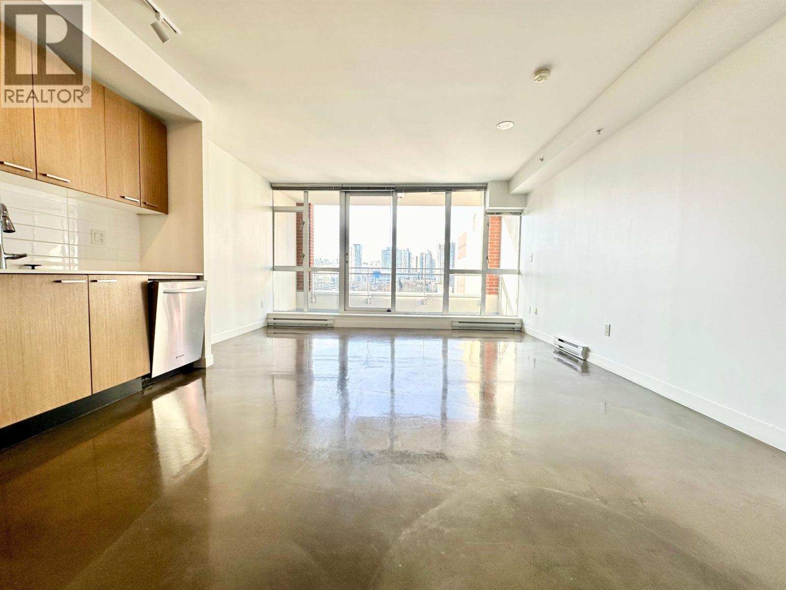 706 221 UNION STREET, Vancouver