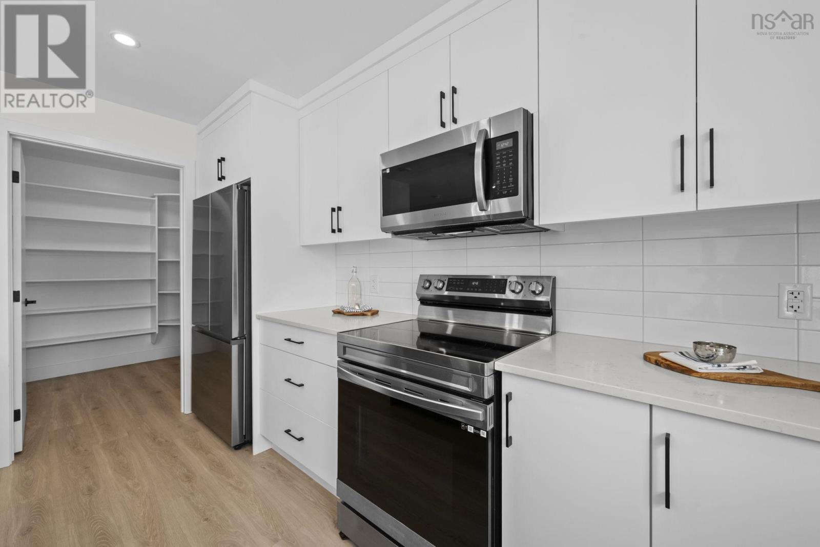 Property 11 of 49 of 126 Tyler Street