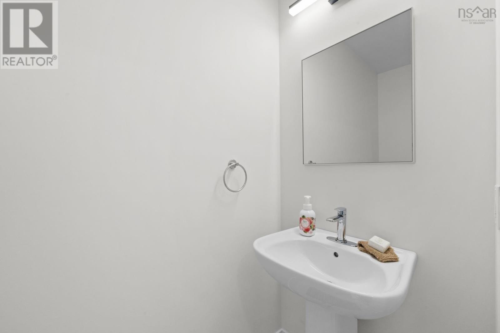 Property 18 of 49 of 126 Tyler Street