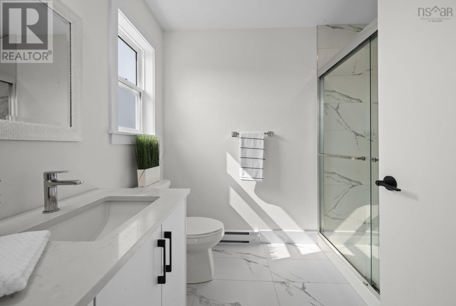 Property 25 of 49 of 126 Tyler Street