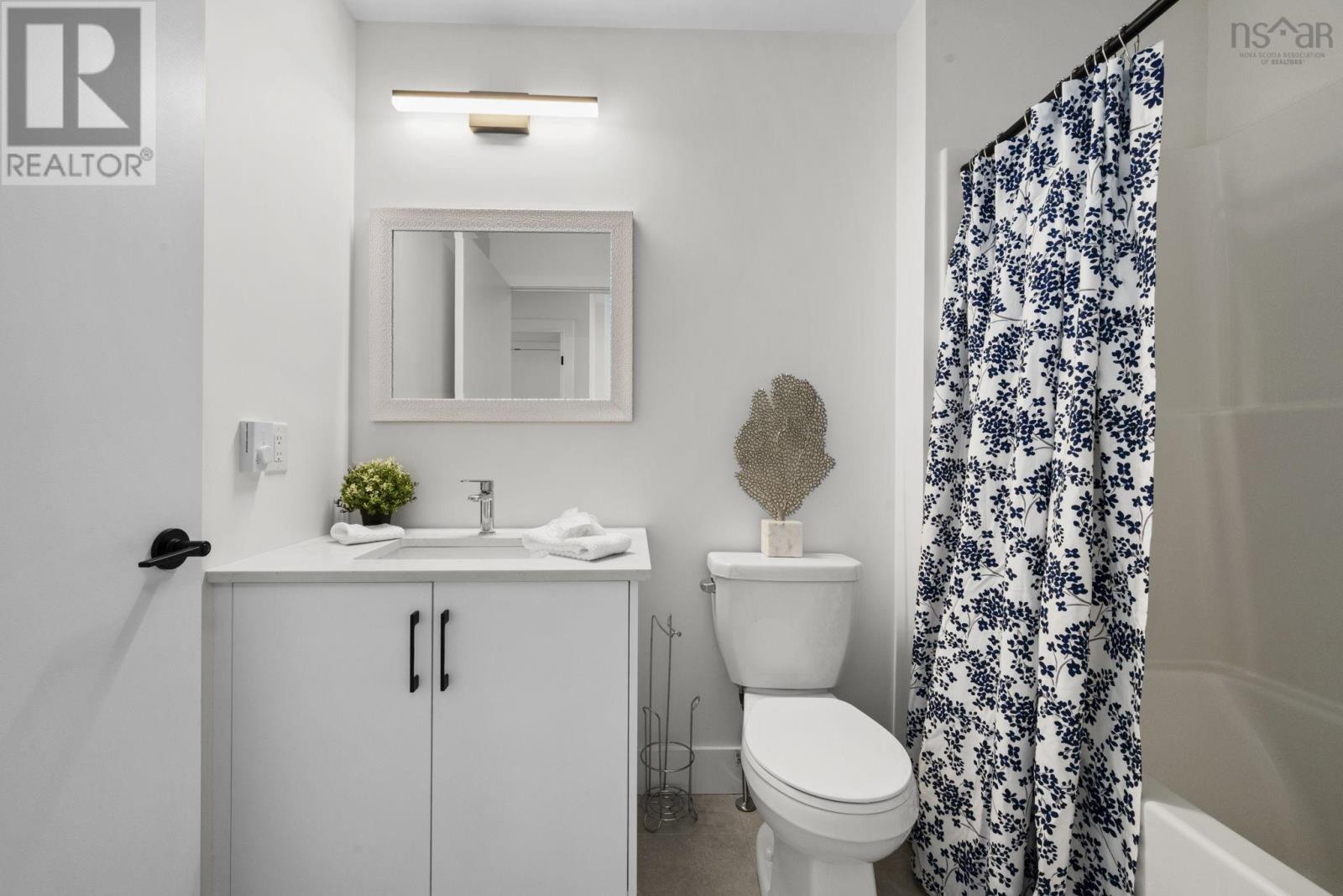 Property 34 of 49 of 126 Tyler Street