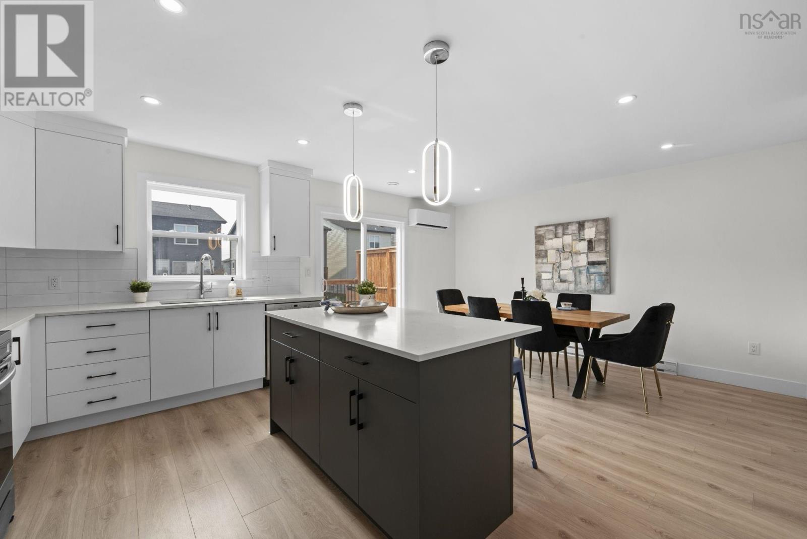 Property 9 of 49 of 126 Tyler Street